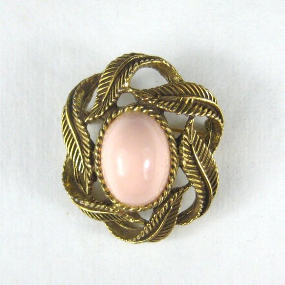 Vintage Goldtone Brooch Pink Resin Cabochon  Ornate Twist Design - Picture 1 of 4